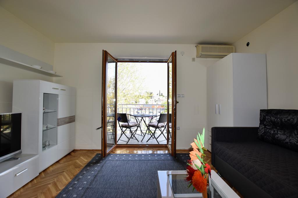 Apartments Dobranic Цриквеница Экстерьер фото